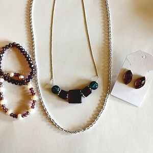 SILVERTONE & PURPLE BEADED NECKLACES, BRACELETS, AND EARRINGS